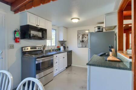 Blue Door Cottage 12 Miles To Yosemite Bbq Oakhurst Exterior photo